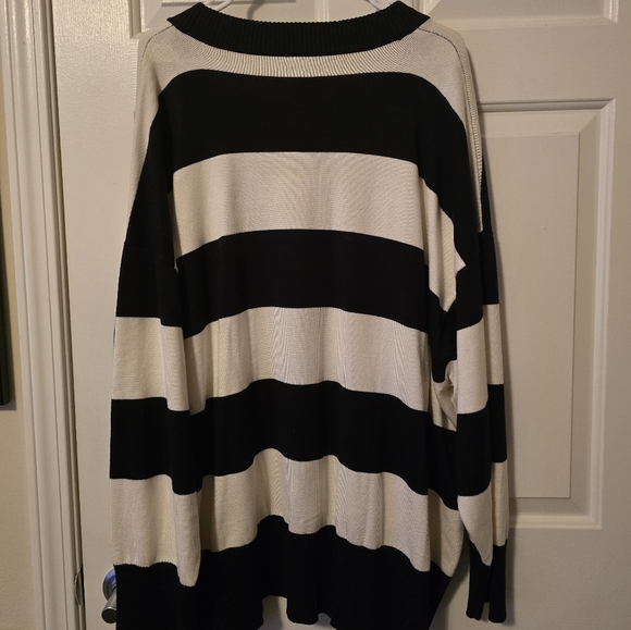 Disney Cardigan - Picture 2 of 3